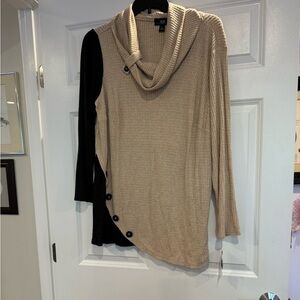 NWT AGB long sleeve Fab for evening with slacks or skirt.cowl neck button detail
